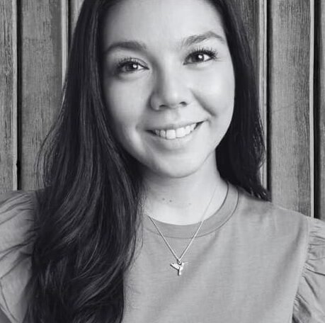Nicole Morales, Terapeuta ocupacional en La Ginesta